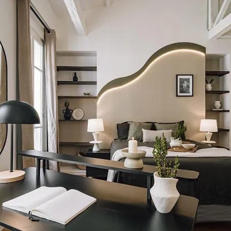 Amatique - 2 A Saint-germain-des-pres Daire Paris