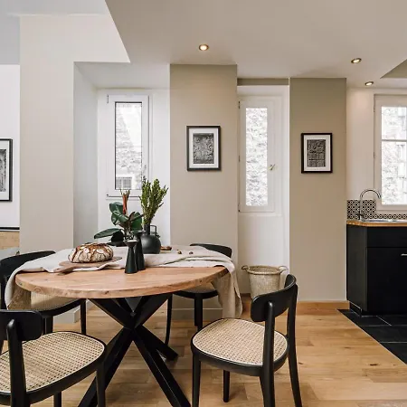 Amatique - 2 A Saint-germain-des-pres * Paris